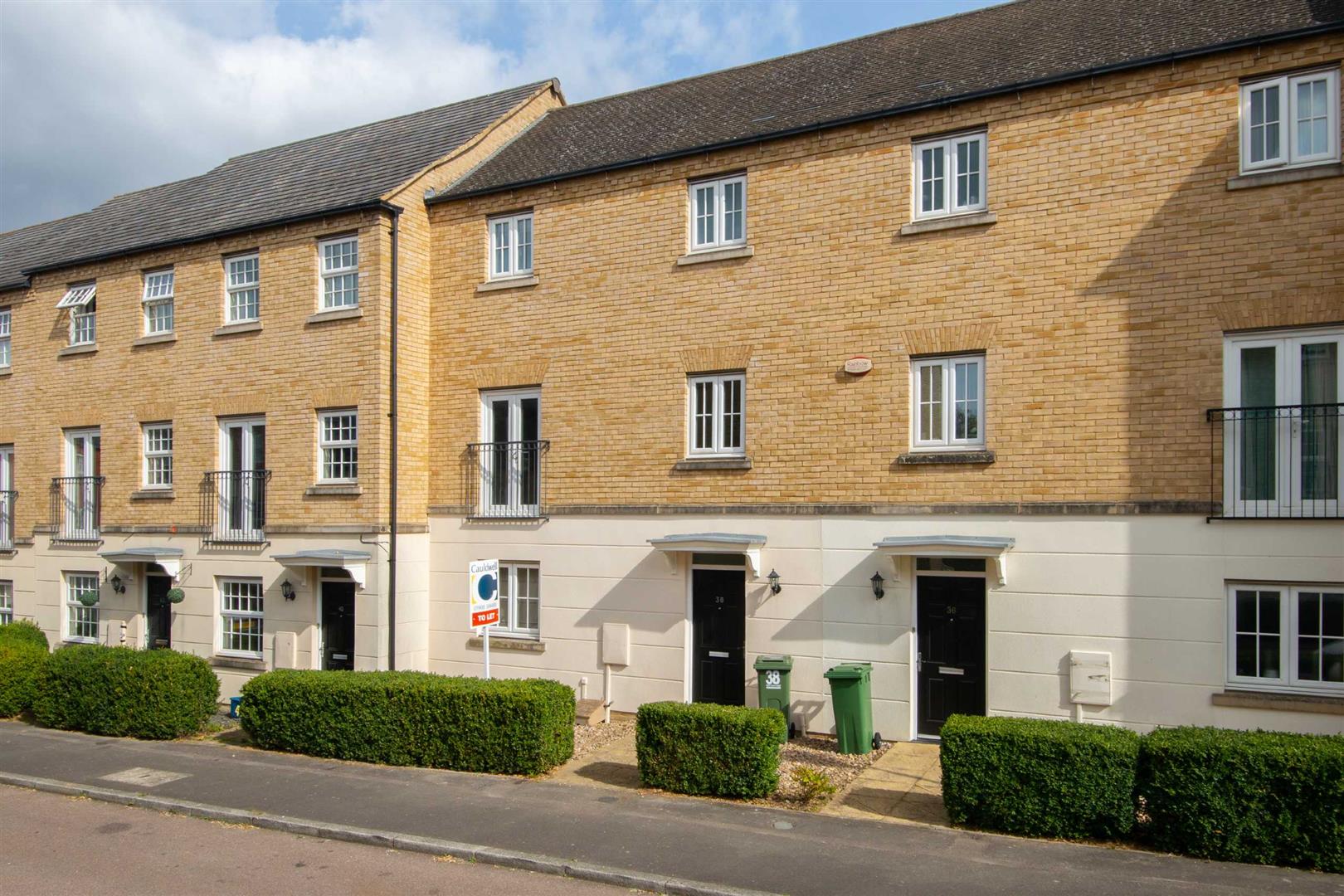 Harlow Crescent, Oxley Park, Milton Keynes